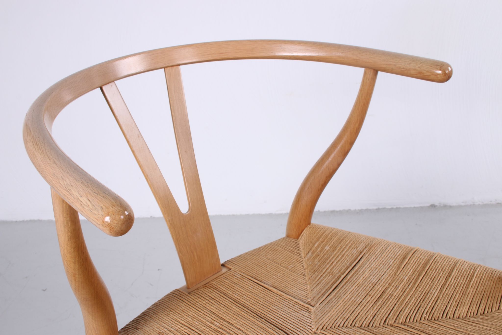 Set of two oak CH24 'Wishbone' chair by Hans J. Wegner for Carl Hansen, 1960