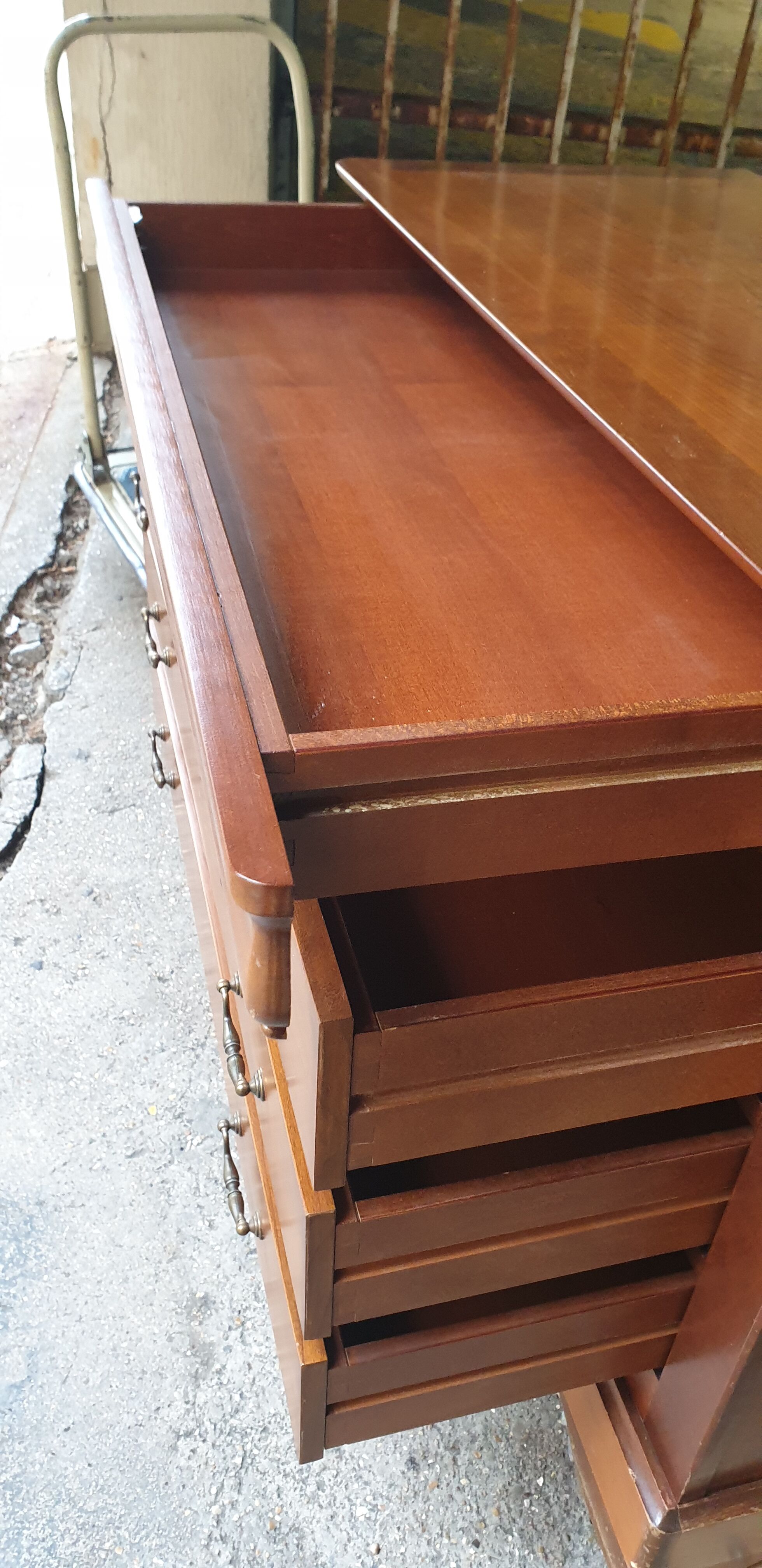 Louis Philippe style chest of drawers 4 drawers