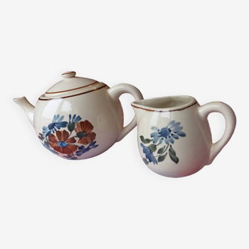 Creil and Montereau Choisy-le-Roi teapot, Antibes model