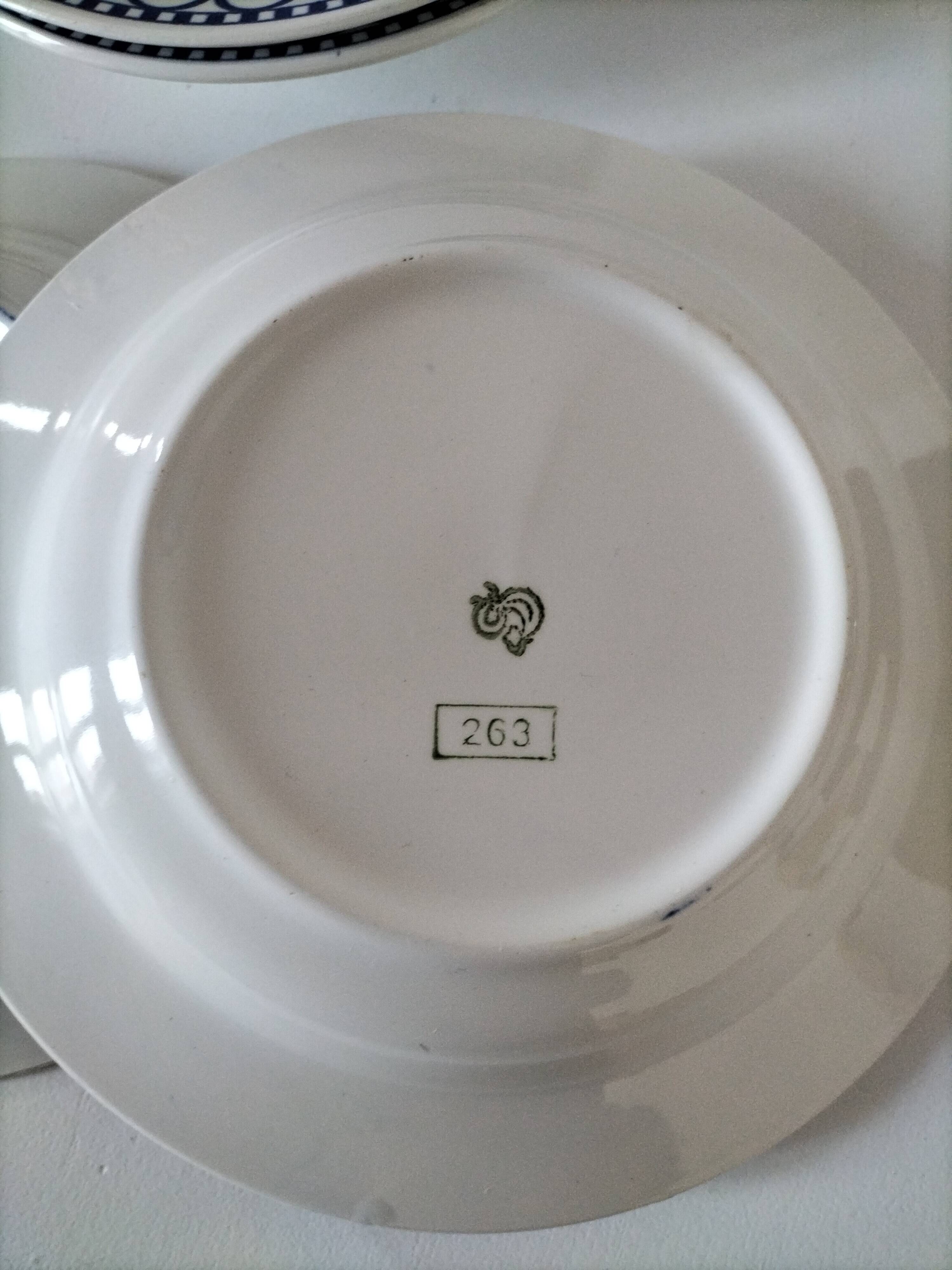 Set of 4 vintage navy blue soup plates