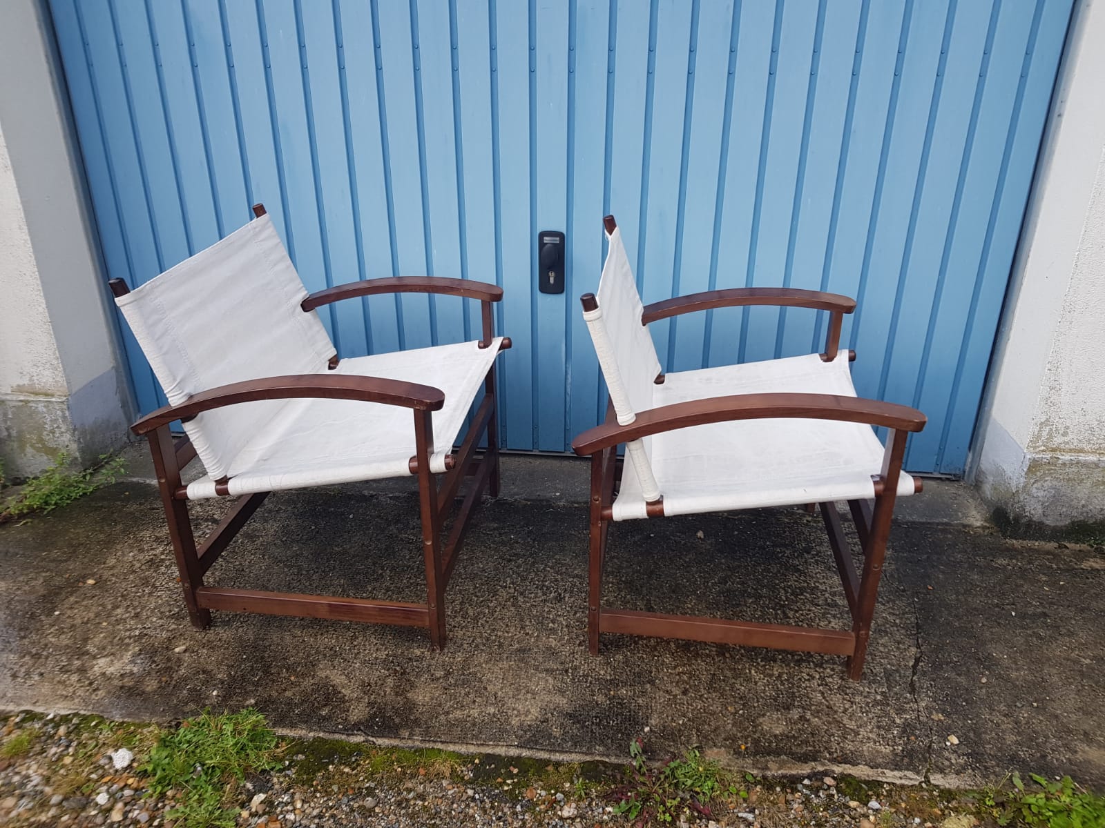 Pair of safari chairs