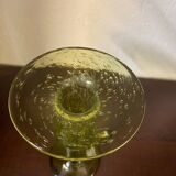 Bougeoir Biot en verre souffle a bulles tons vert anis avec anse