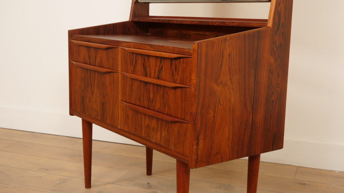 Vintage dressing table | Danish design | Teak
