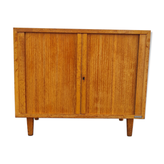 Burwood curtain buffet, 50s