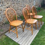 4 Scandinavian chairs in light wood
