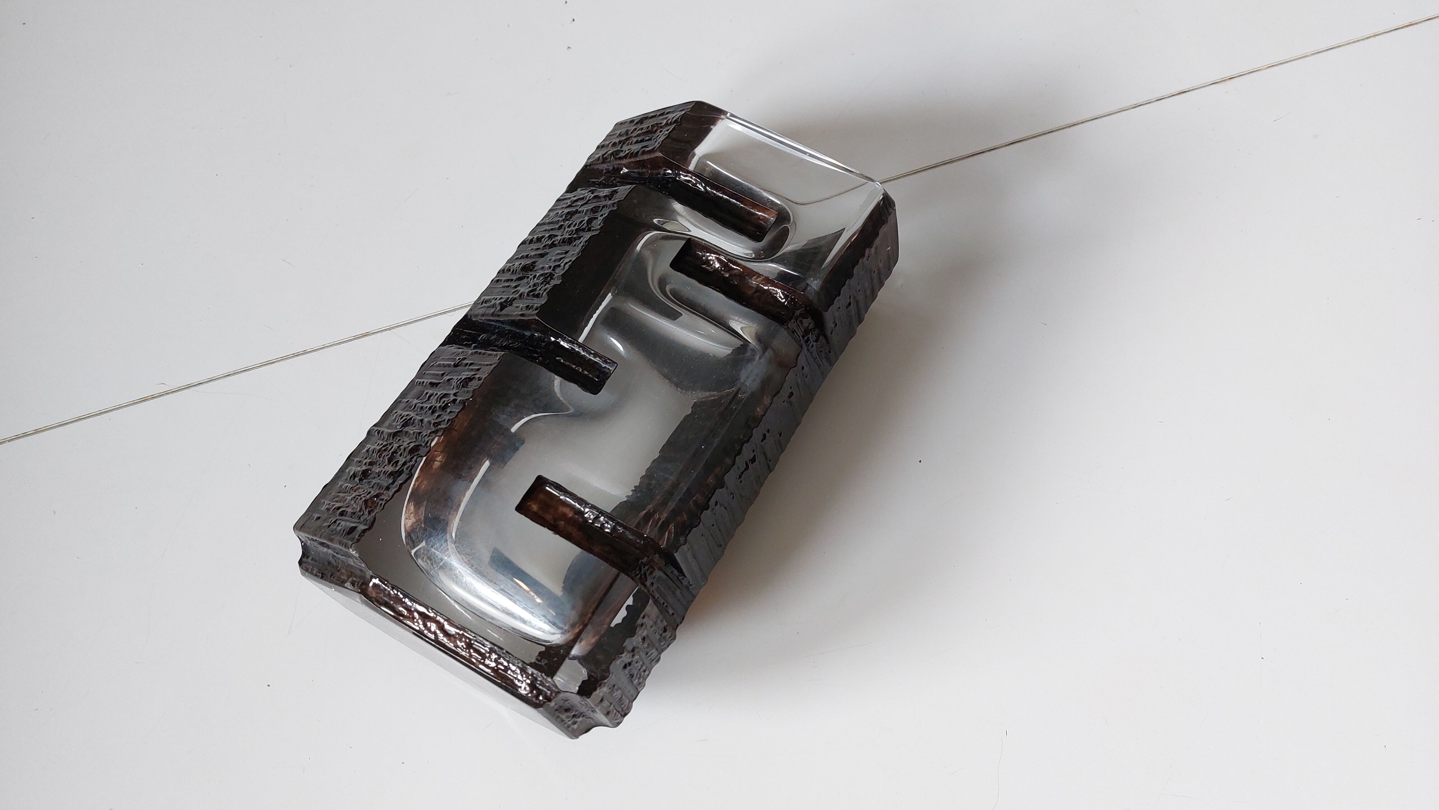 Daum vase france argos model by césar baldaccini - school of nice