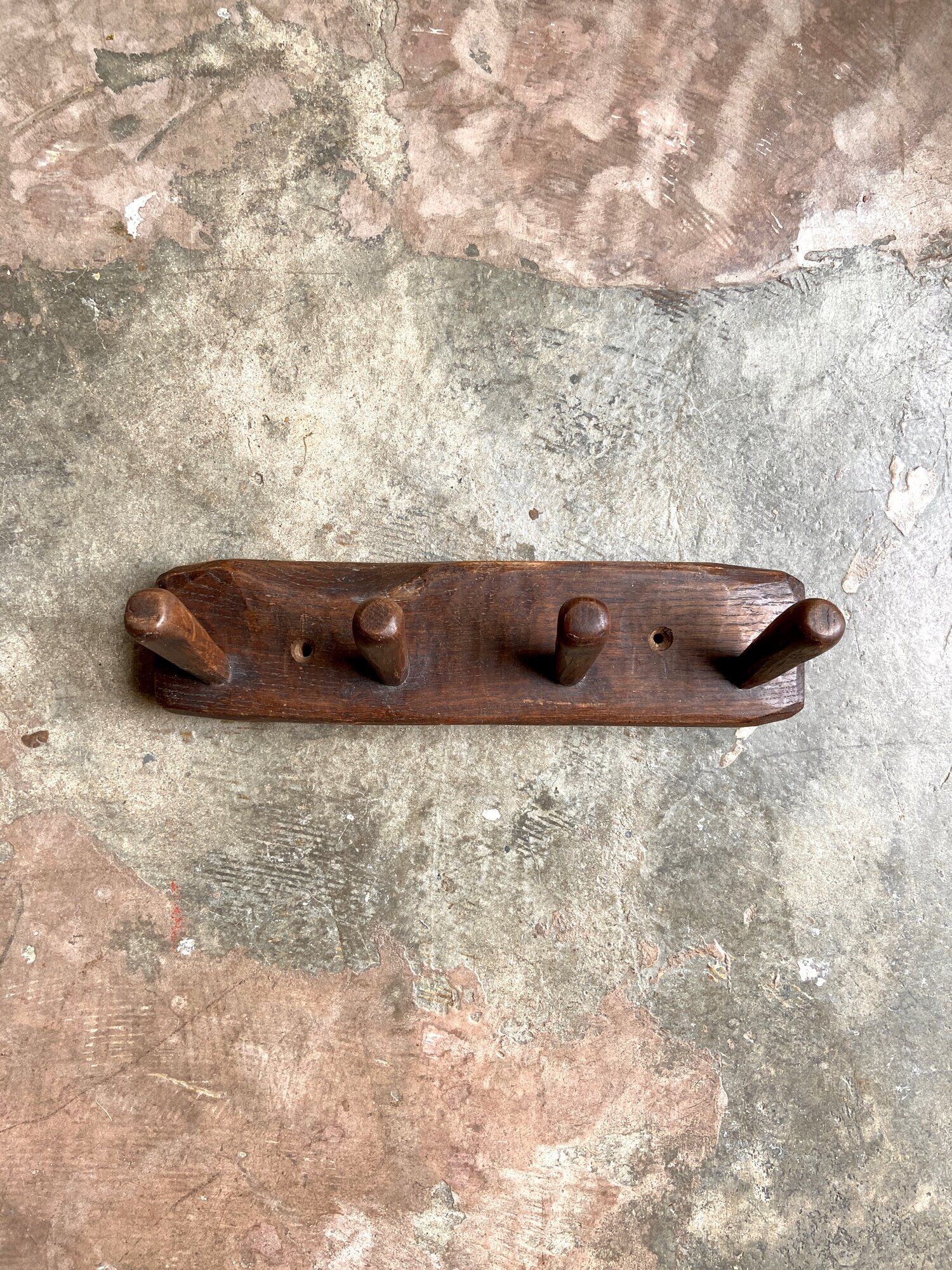Brutalist wall coat rack 4 dark wood hooks