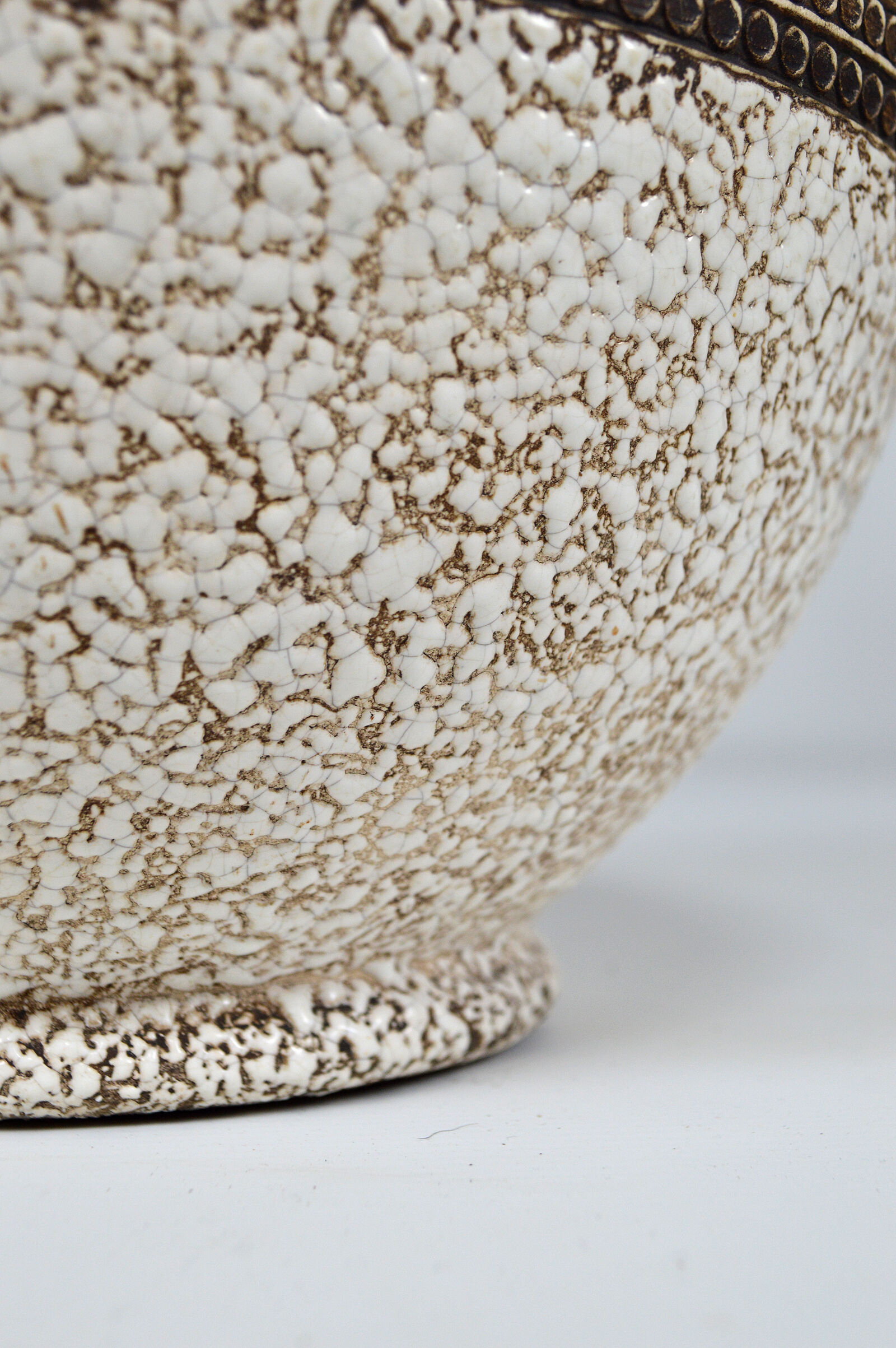Round art deco ceramic lamp besnard style