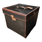 Travel trunk late nineteenth marked "At the start, Paris"