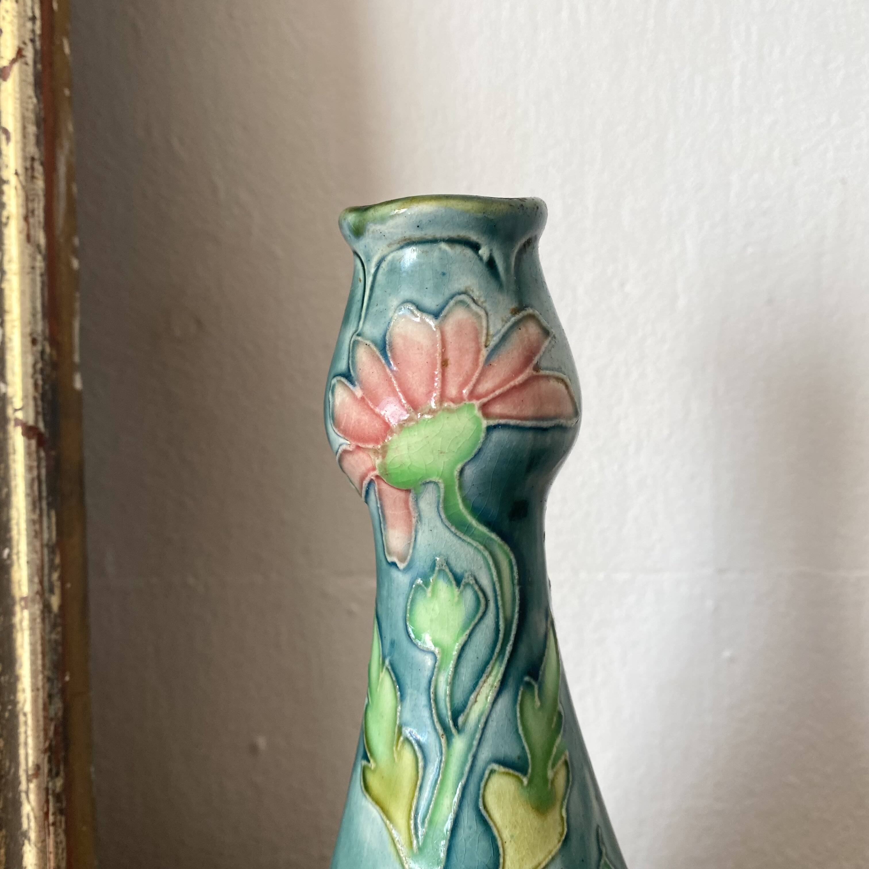 Antique Art Nouveau vase 20 cm