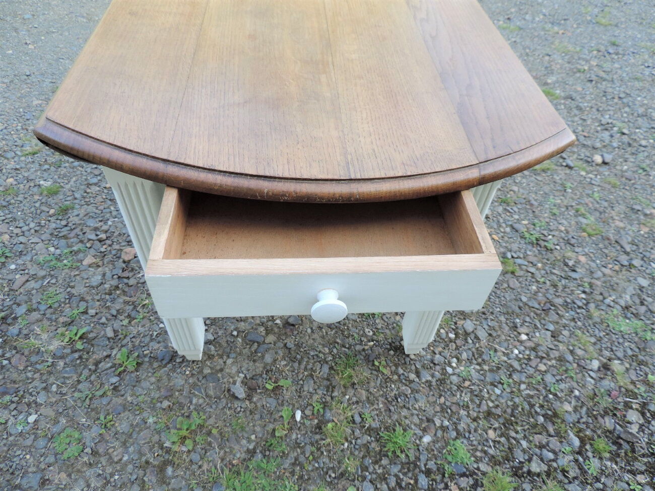 Massive oak round table 1930
