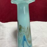 Vase bleu en opaline
