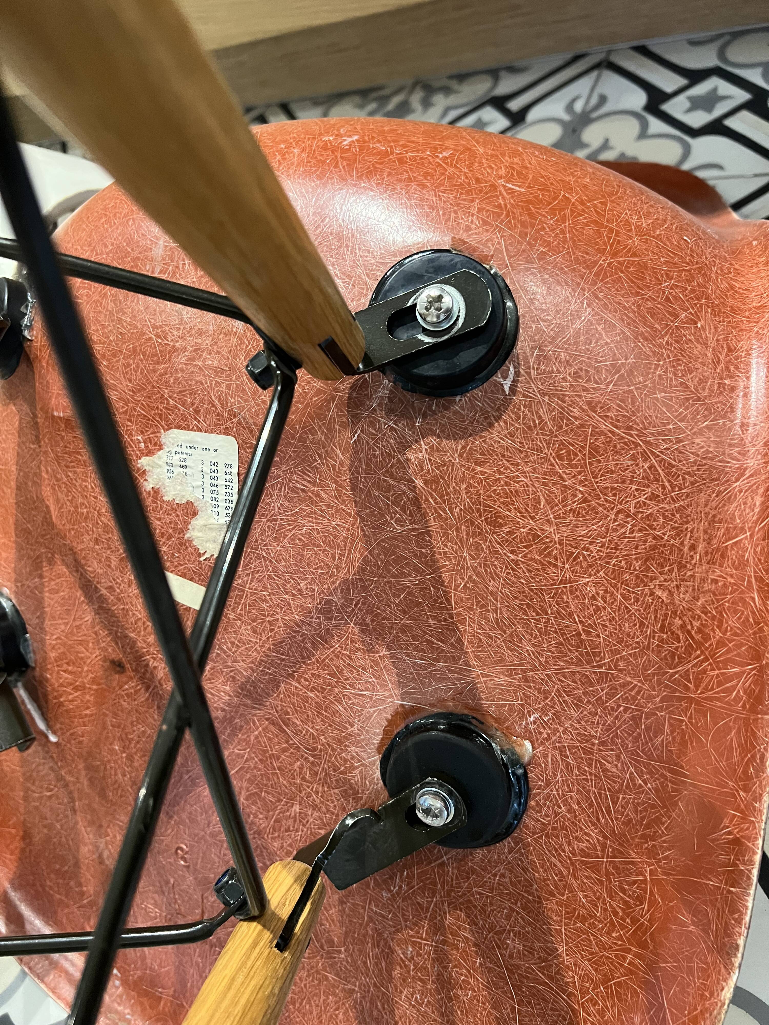 Set of 6 DSW Eames chairs - Herman Miller