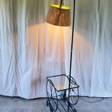 E-reader floor lamp