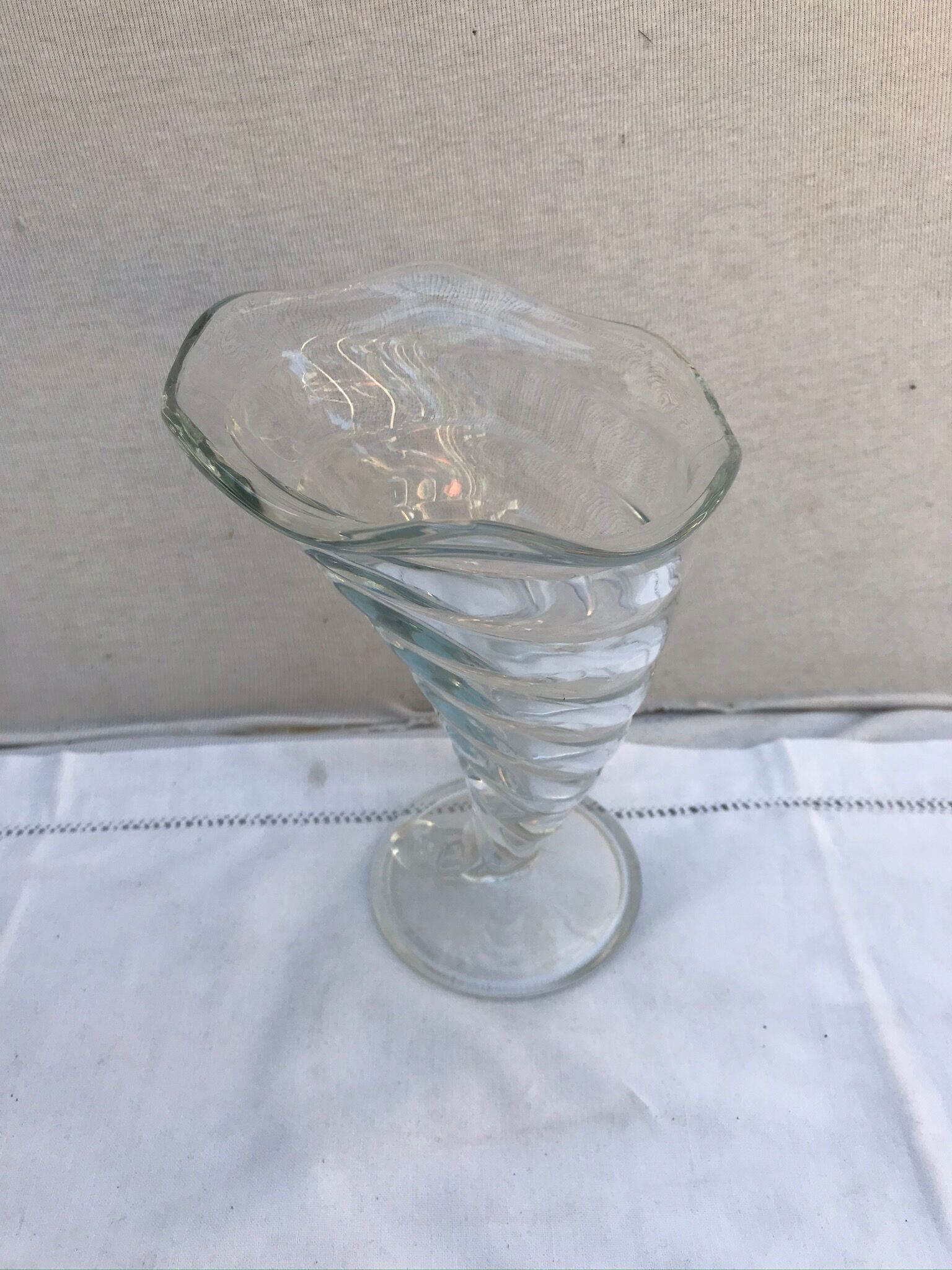 Ancient wine ox abondance Bormioli Rocco moulded glass made in italy vintage