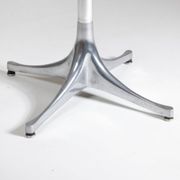 Table basse sur pied par George Nelson pour Herman Miller USA