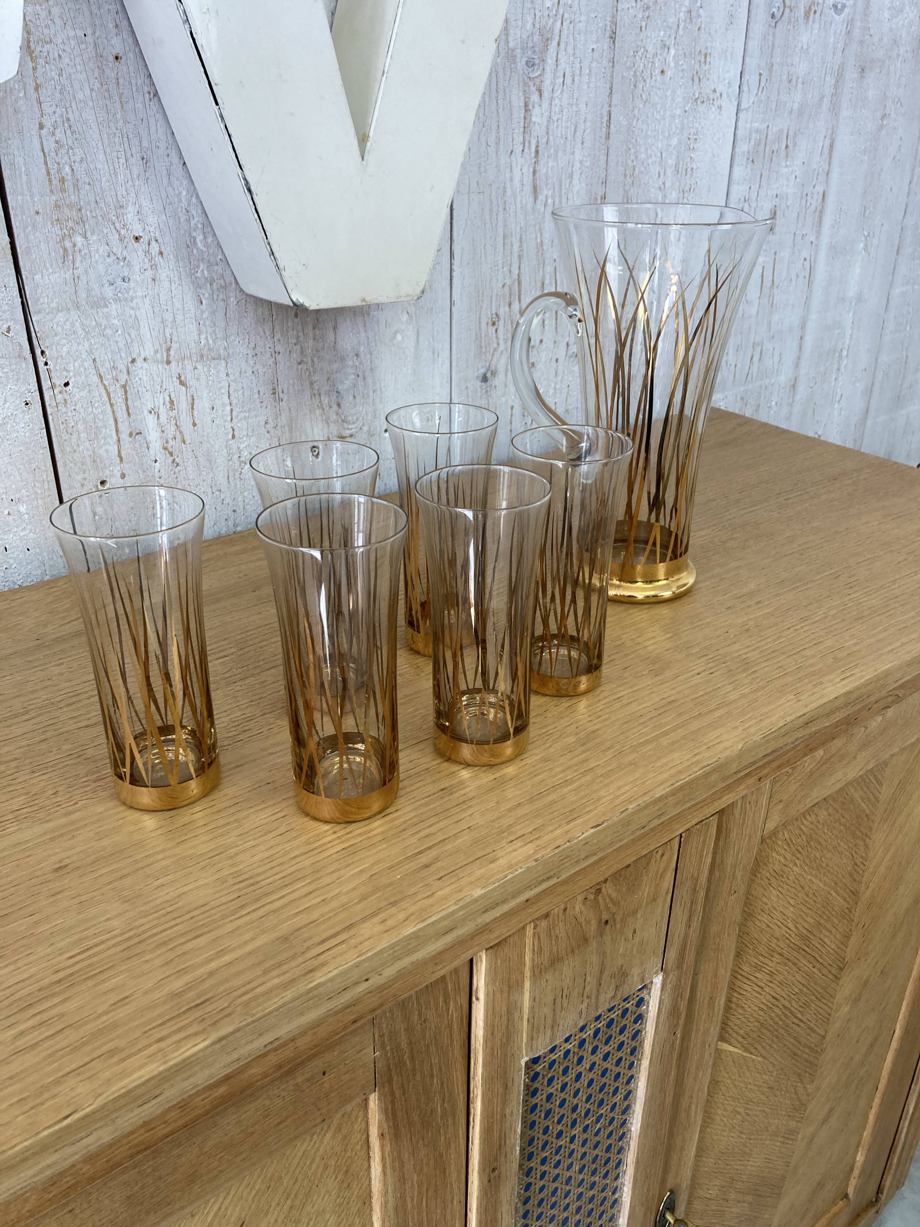 Service de 6 verres et carafe assortie