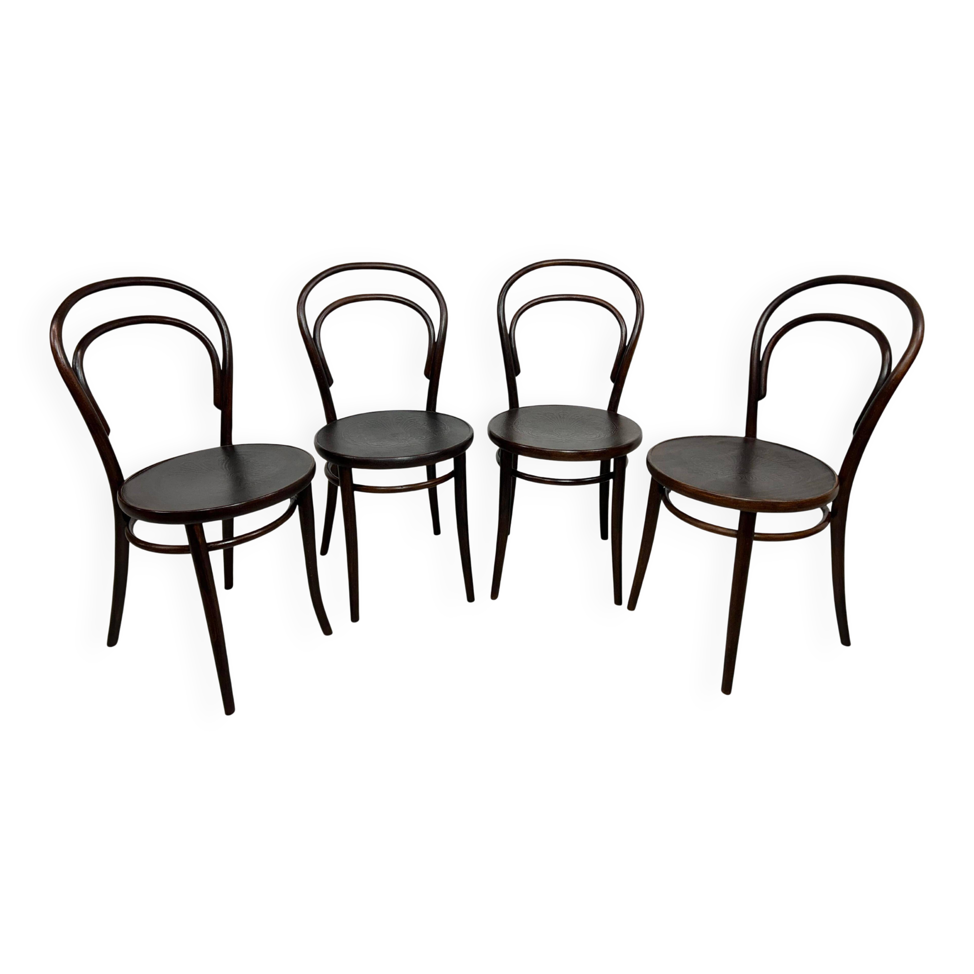 Curved wooden dining chairs no. 14 by Ton Bystřice pod Hostýnem