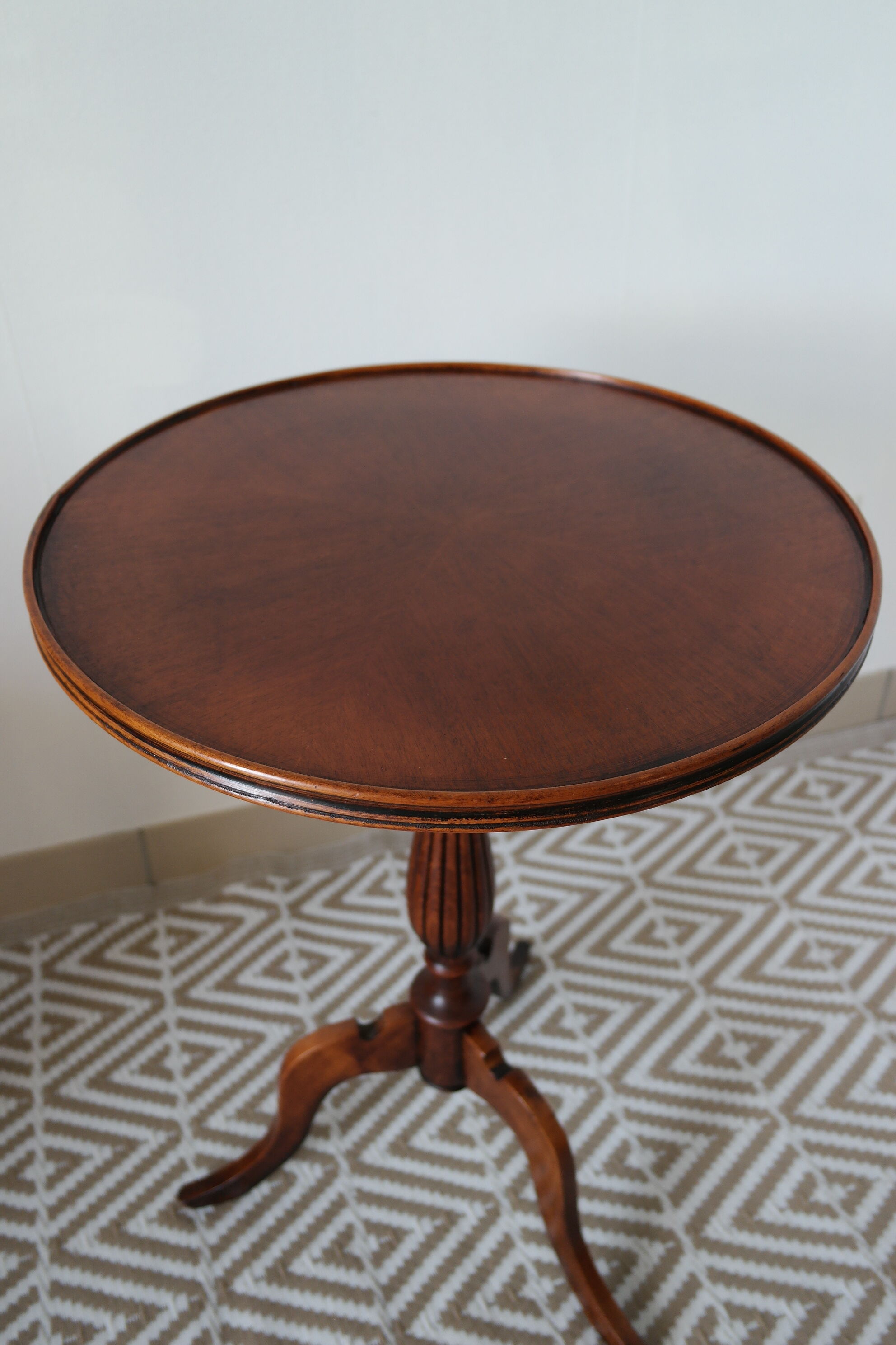 English-style mahogany side table
