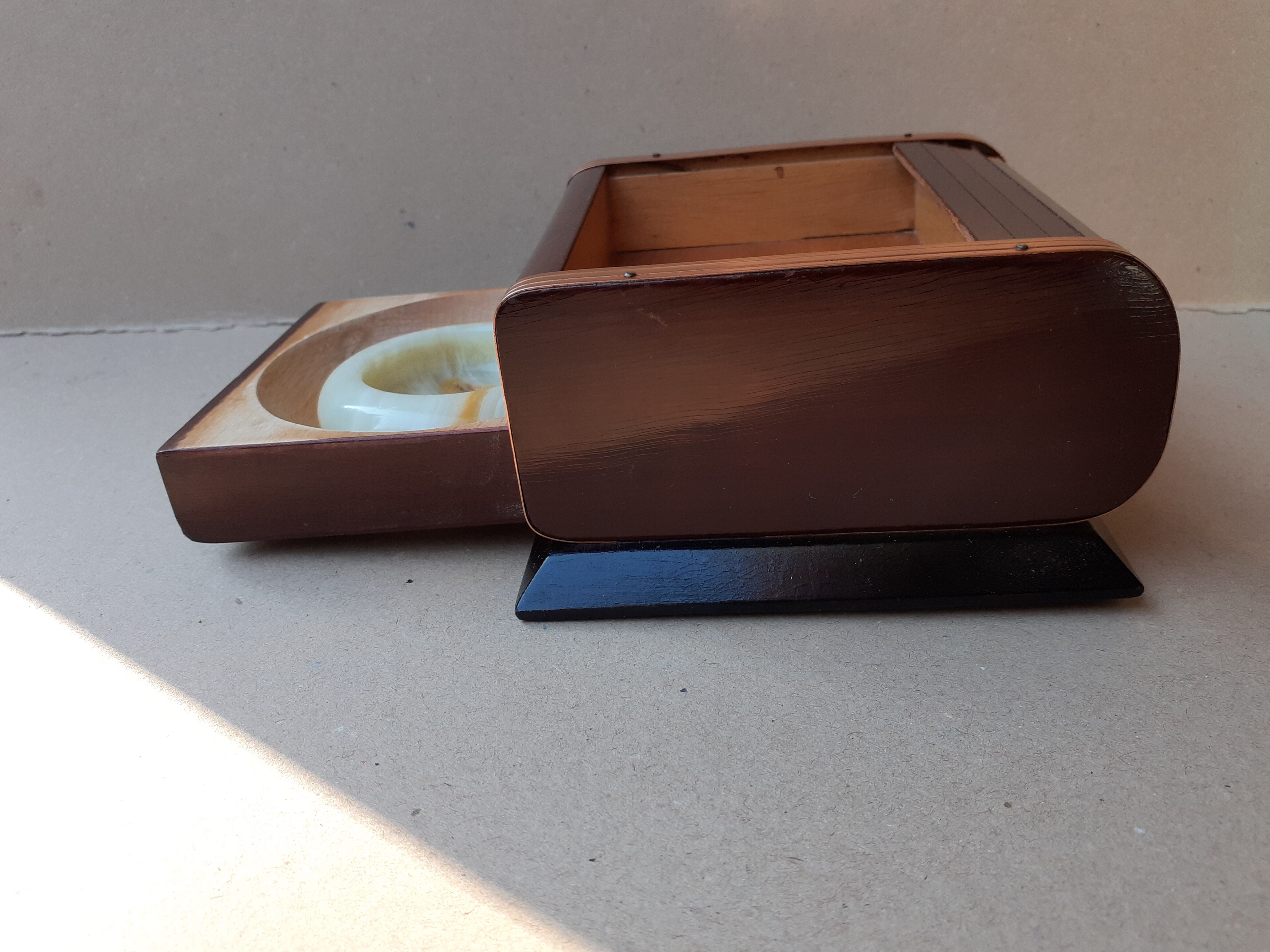 Vintage cigarette dispenser