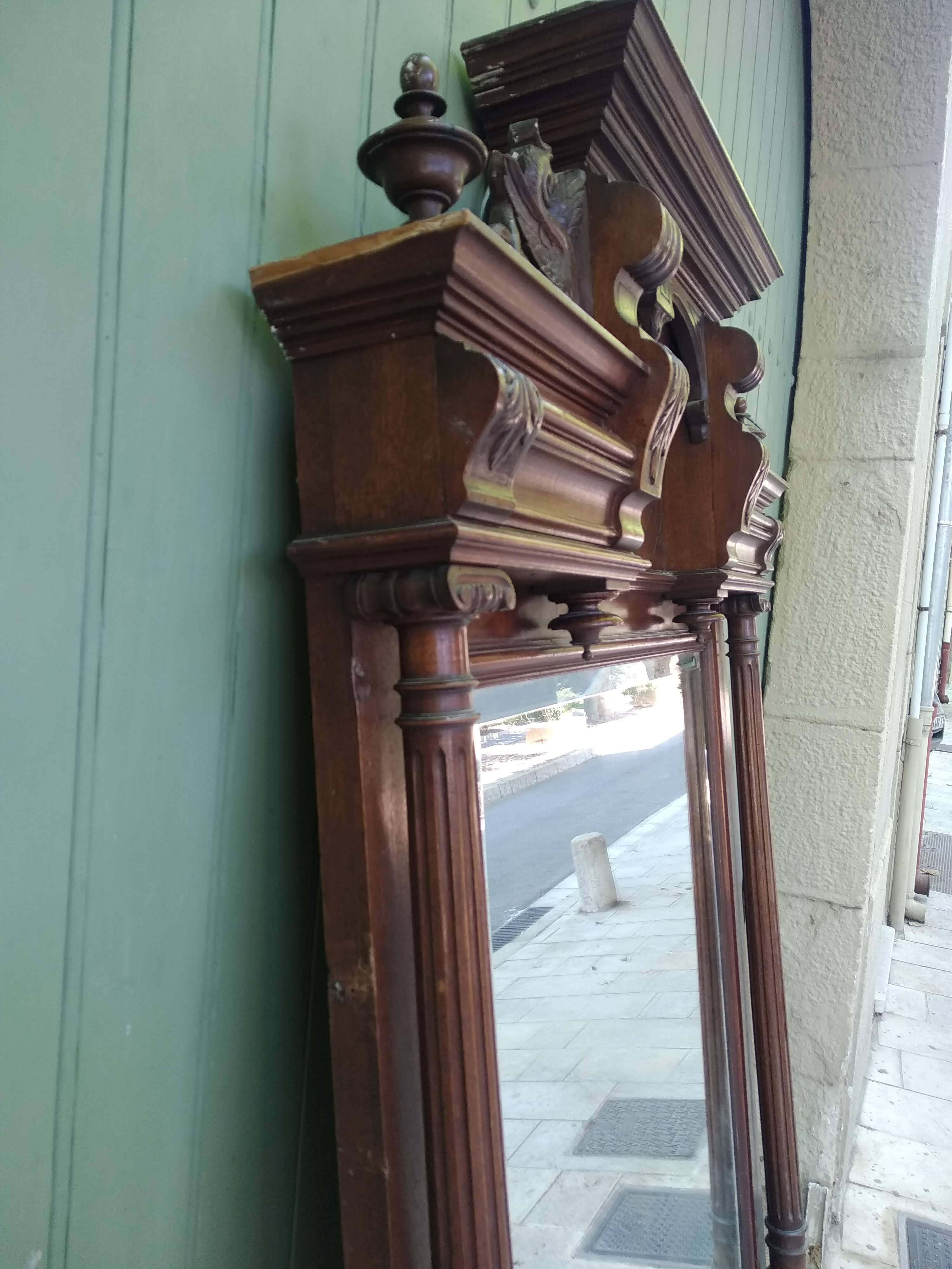 Grand miroir en bois sculpté XIX . 190 X 108 cm