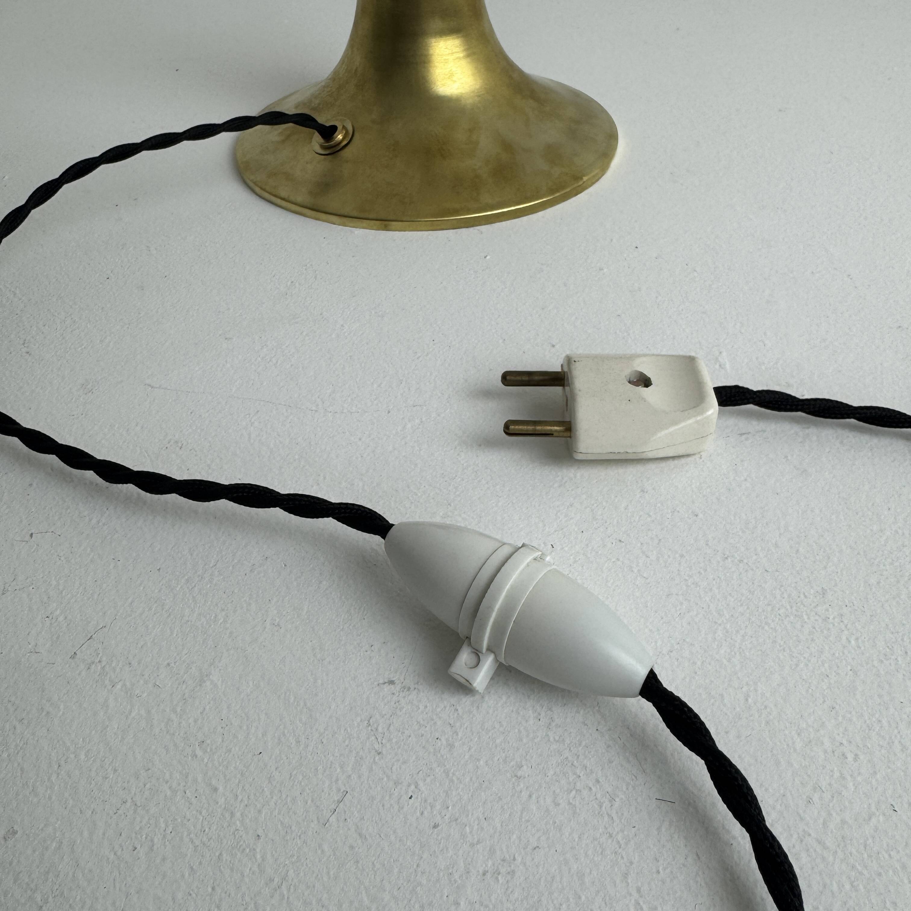 Ancienne lampe a poser laiton & verre vintage