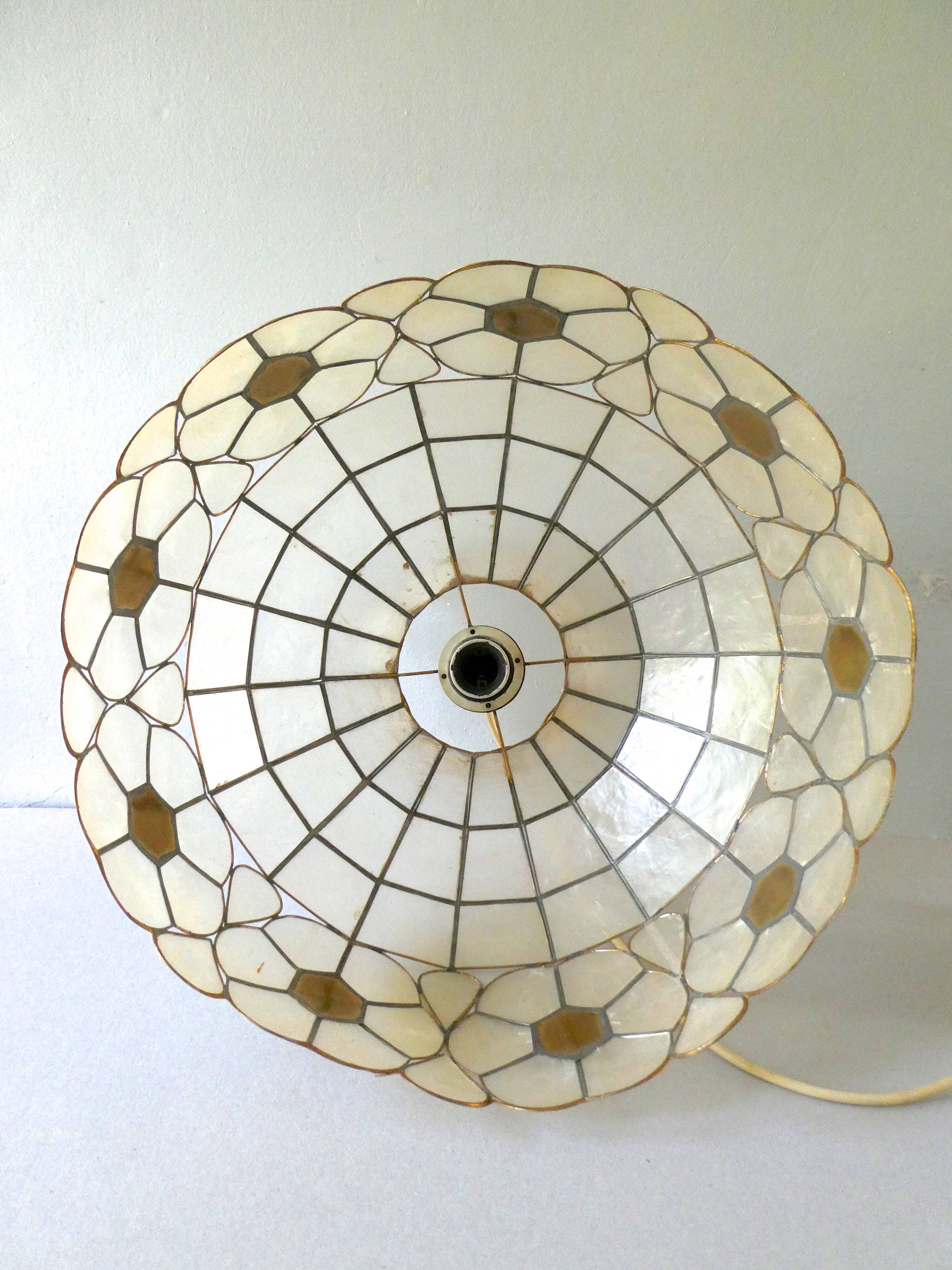 Lustre, mother-of-pearl and brass suspension from the 1970s