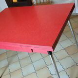 Extendable red formica table