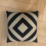 3 geometric pattern cushions