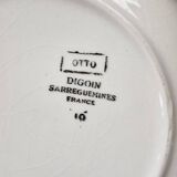 Set of 11 Otto de Digoin plates