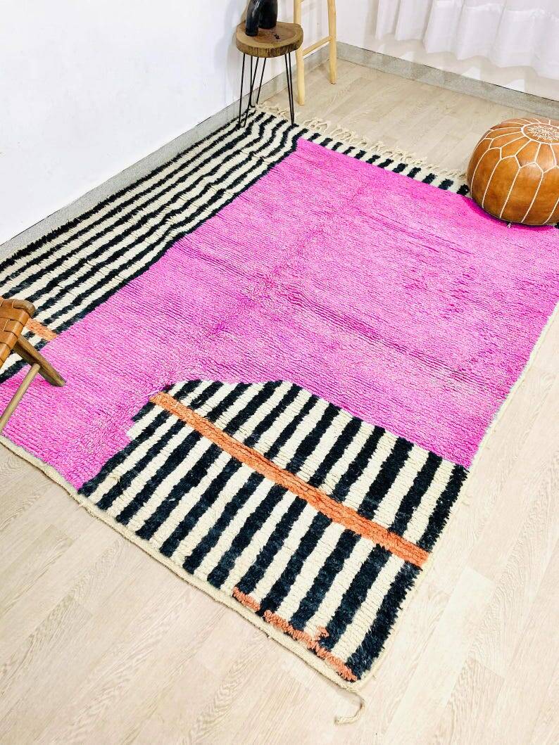 Beni Ouraine handwoven rug, traditional style, size 140 x 260 cm