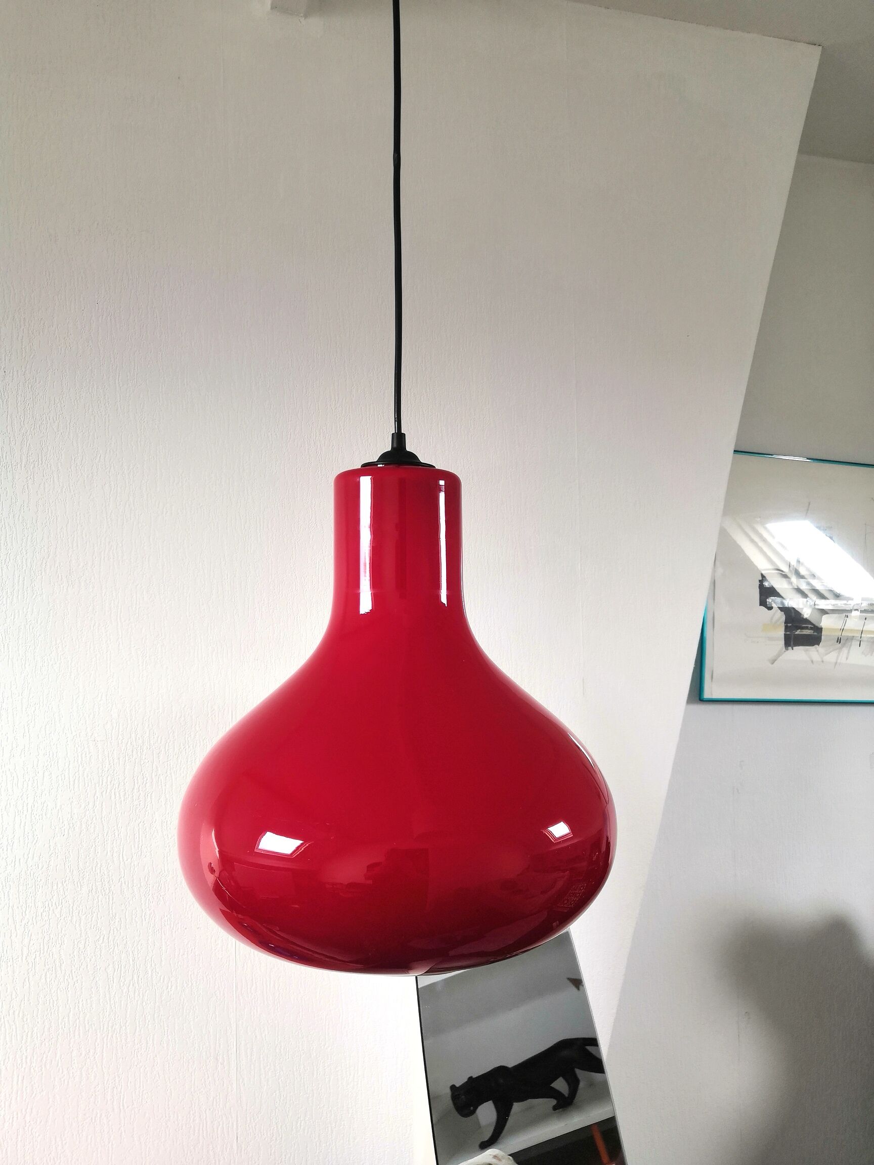Suspension in red opaline design 70s