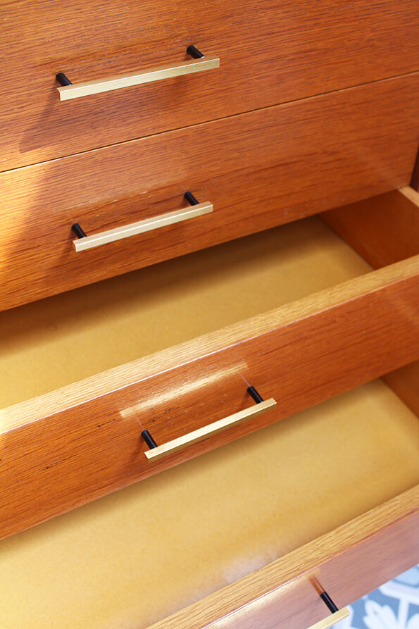 Dresser 7 drawers
