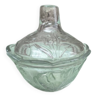 Sugar bowl