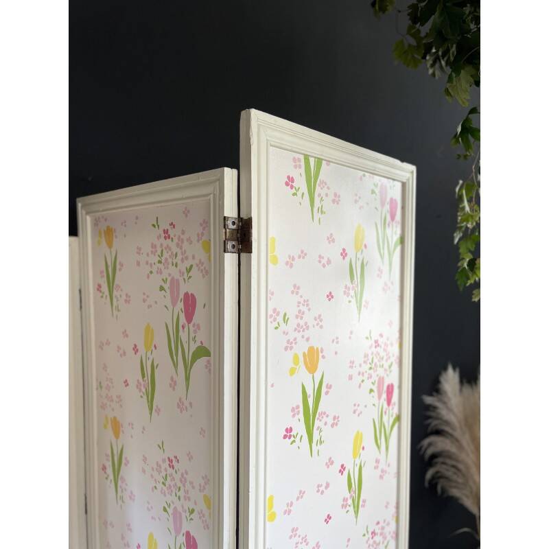 Antique screen
