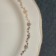 6 antique flat plates in porcelain