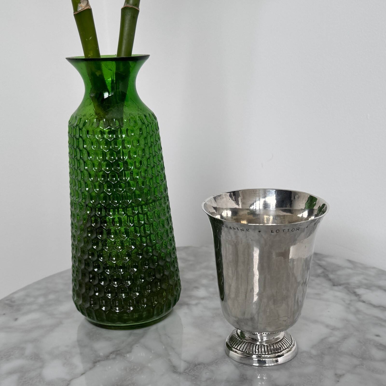 Timbale en argent XVIIIe poinçon fermiers généraux pied godronné