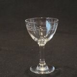 5 anciens petits verres a liqueur en cristal de baccarat gravé