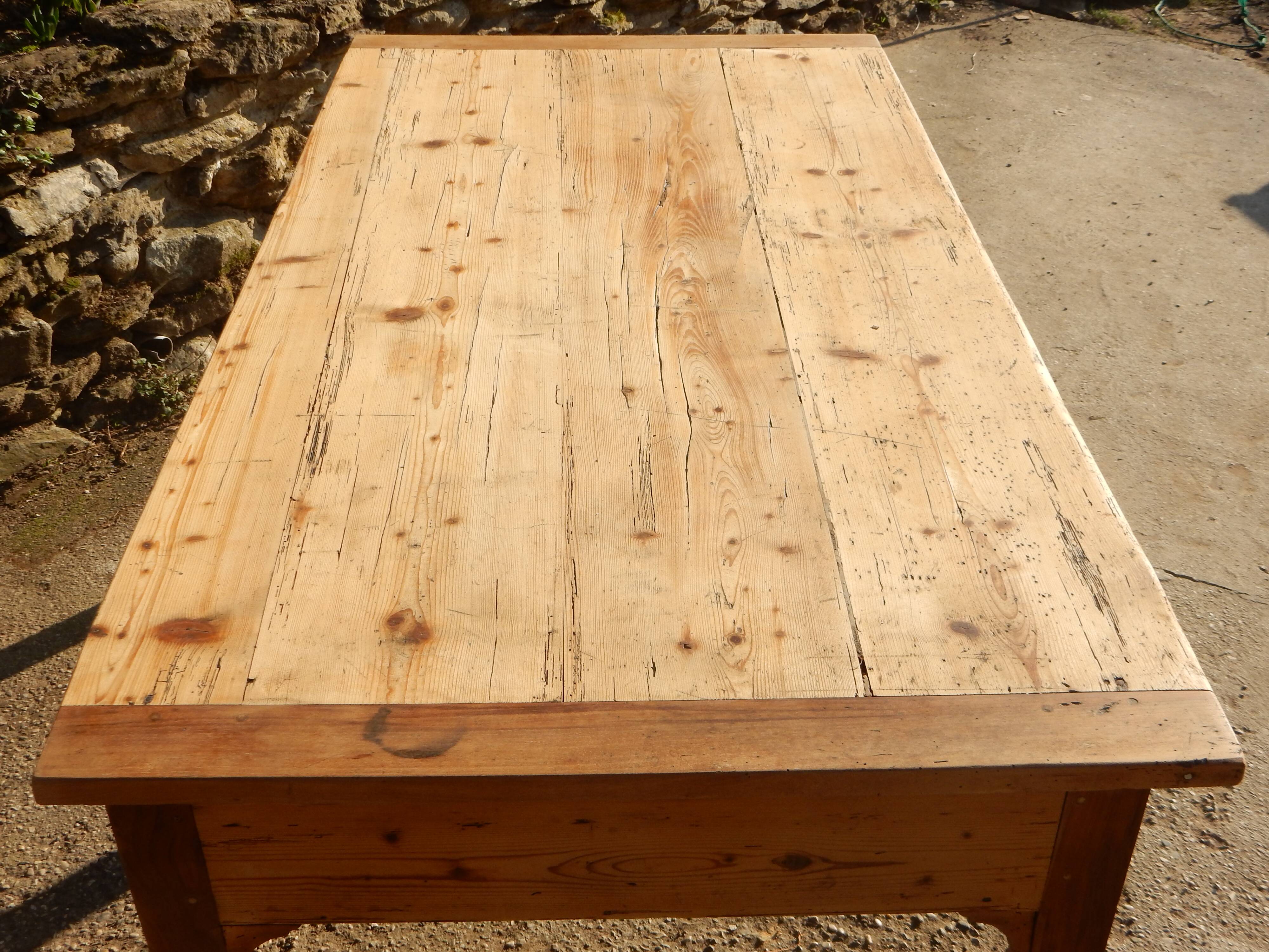 Old fir farmhouse table - 4 drawers