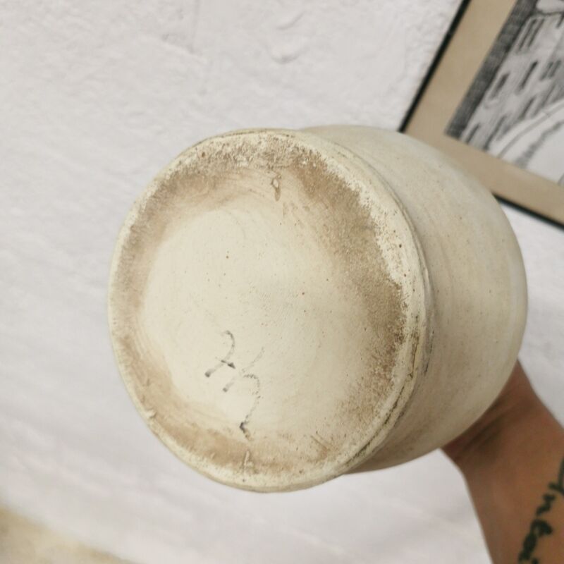 Terracotta gargoulette