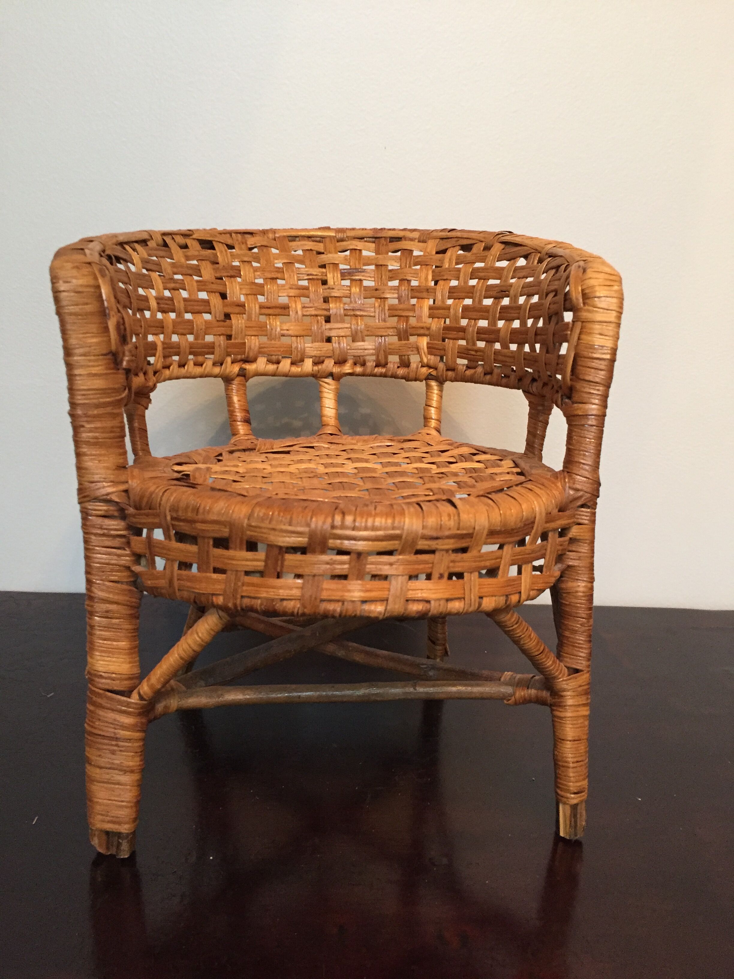 Wicker doll chair chair