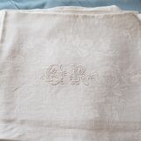8 monogrammed towels