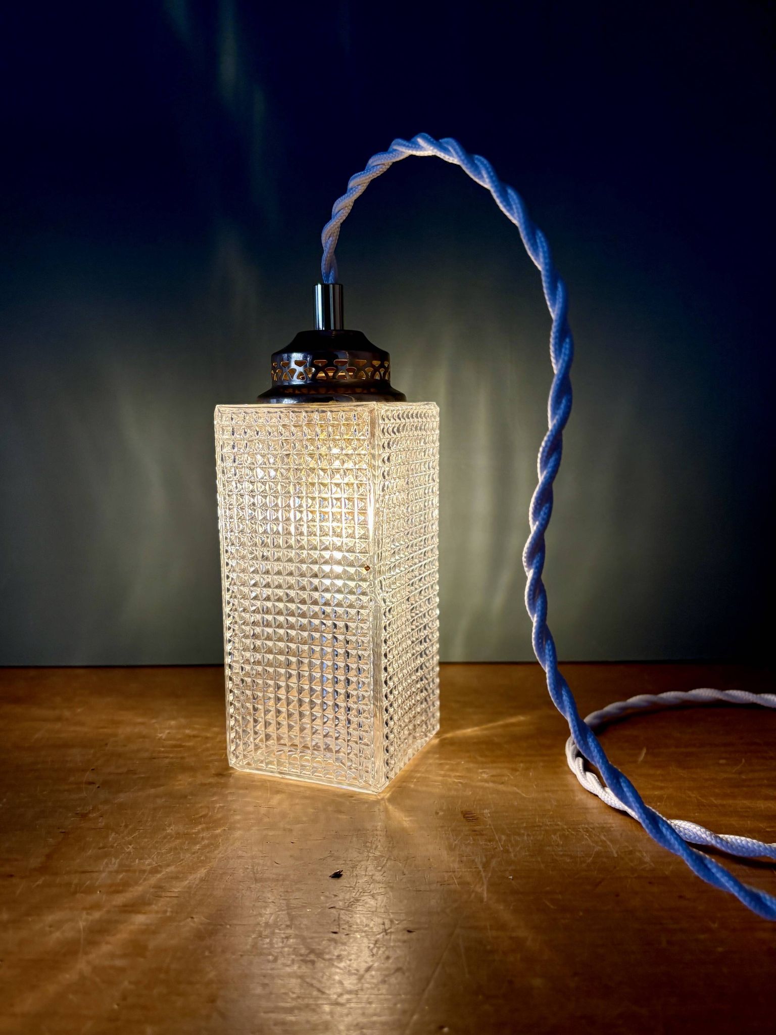 Baladeuse ou lampe à poser globe vintage en verre