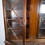 Hepplewhite mahogany showcases from the 1930s
