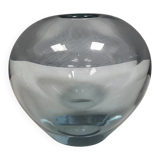 Rondo ball vase by Per Lütken for Holmegaard, Denmark, 1959.