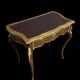 Bureau galbé style Louis XV en marqueterie