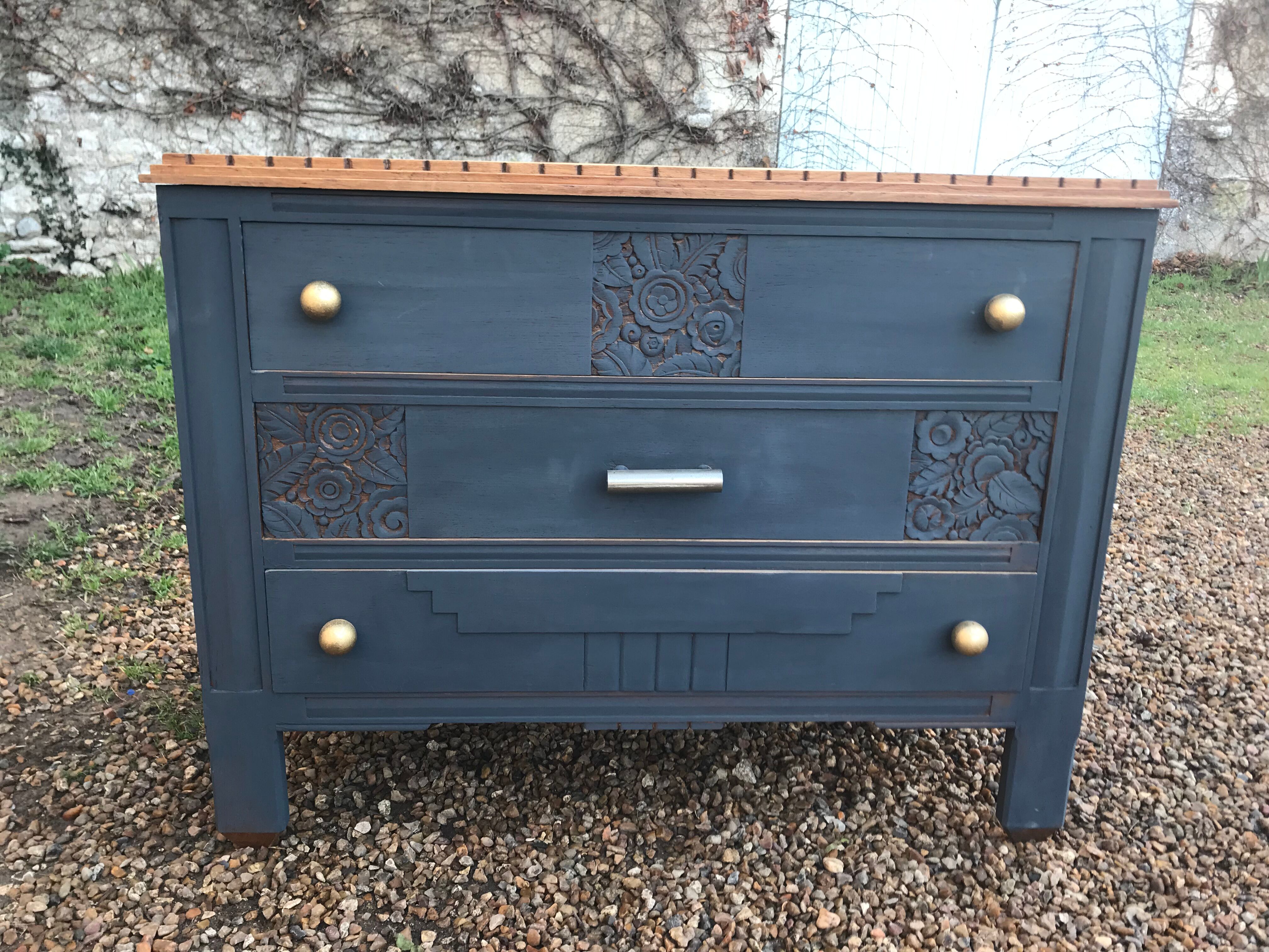 Vintage dresser