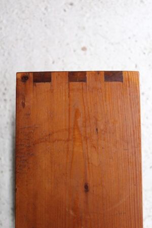 Banc de chalet pin massif France 1950