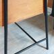 Bureau style moderniste pieds compas