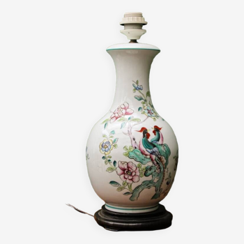 Pied de lampe balustre en porcelaine, motifs chinoisant